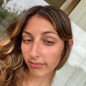 Meet your Posher, Ava